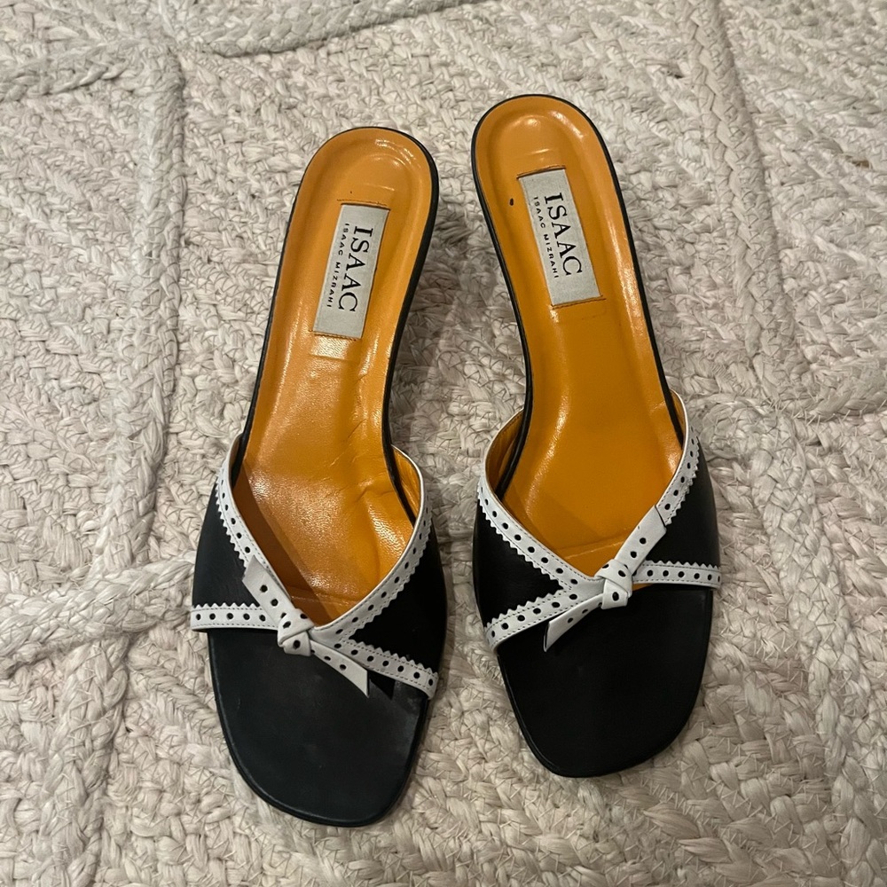 Isaac Mizrahi Kitten Heels